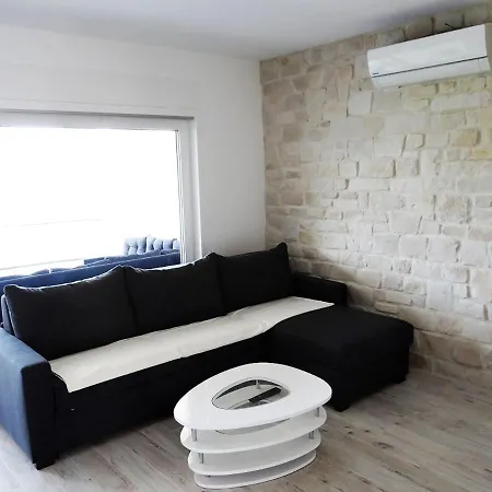 Zorica 1 * Lopar